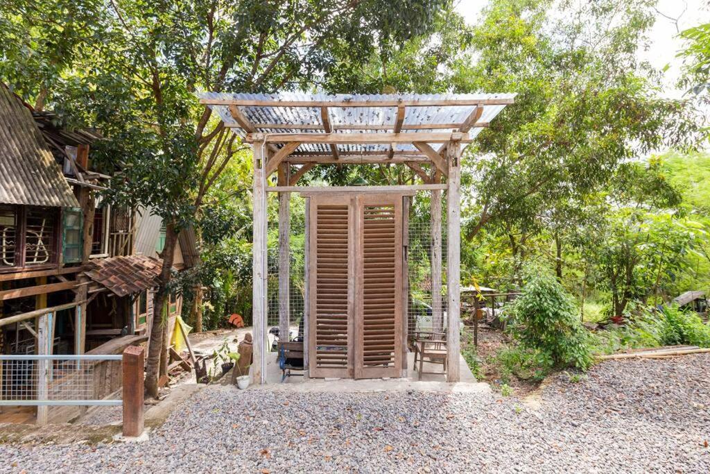 Omah Dhalang, Ethnic Java House With Nature View Hotel Jarakan Luaran gambar